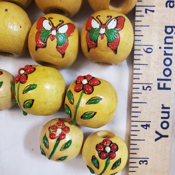 : 53 beautiful Hand painted wooden vintage Macrame large folk art craft  beads - Picture 7 of 9